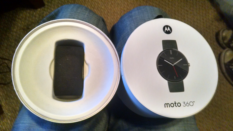 Illustration for article titled Android Wear Review: Moto 360 (Updated! x2)